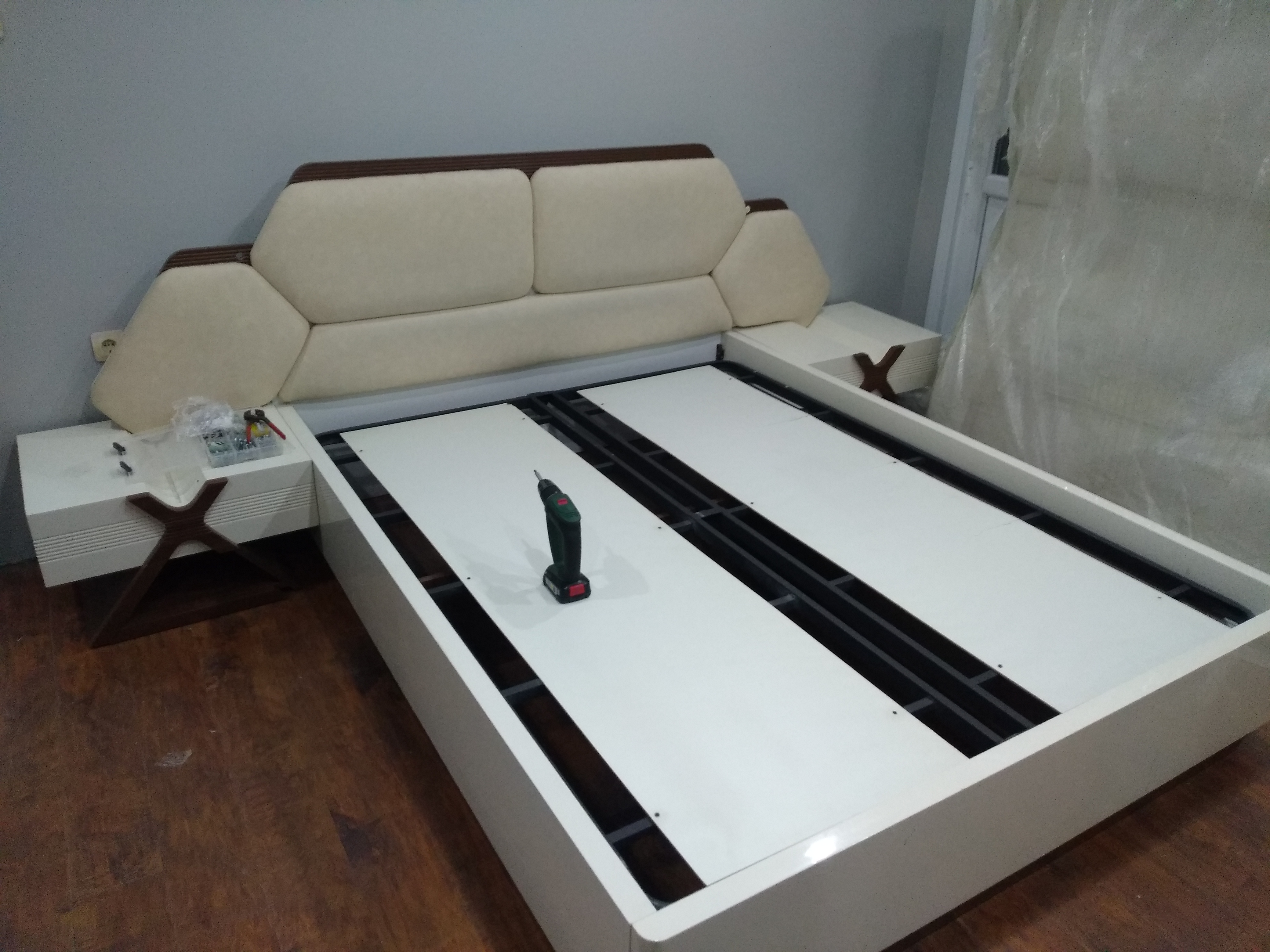 Adana Aladağ Ofis Mobilyası Montajı